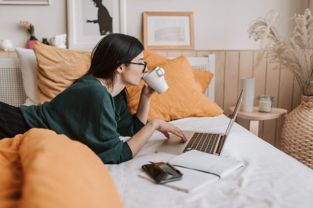 How To Reach Prospective Residents Online