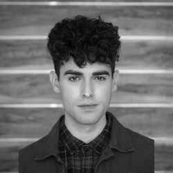 250x250 B& W (6)